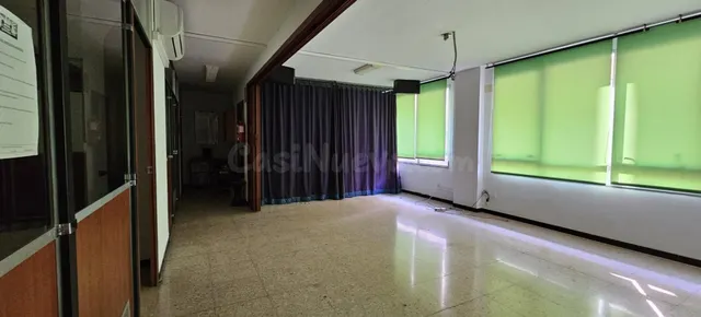 ¡Oportunidad única! Estupendo local en entreplanta en pleno  - foto 5