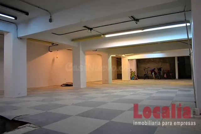 Local comercial junto a Valdecilla, 310m² - foto 3