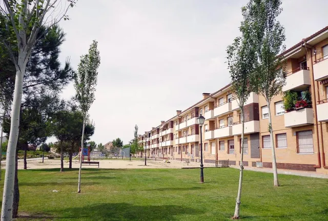 ¡CHICAS ESTUDIANTES! PISO DE TRES habitaciones EN ALQUILER, CON PLAZA DE GARAJE EN VILLANUEVA DE LA CAÑADA — 17