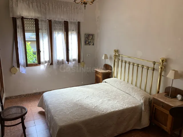 Casa chaflán con muchas posibilidades en venta en Carcaixent - foto 5