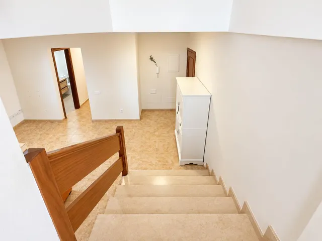Piso a dos alturas de 3 dormitorios con terraza y azotea a 5 minutos de Triana — 7