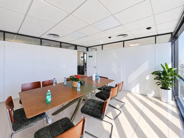 Oficina reformada en la 10.ª planta – Drassanes, Barcelona - foto 5