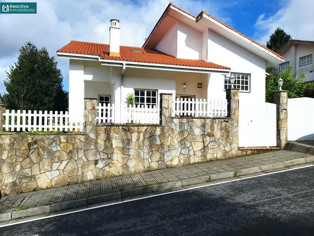 Chalet 5 habitaciones 237m² en venta - O Milladoiro