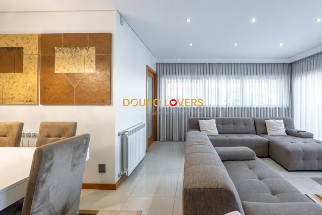 Villa exclusiva de 3 dormitorios a 730 m de la playa | Canid - foto 3