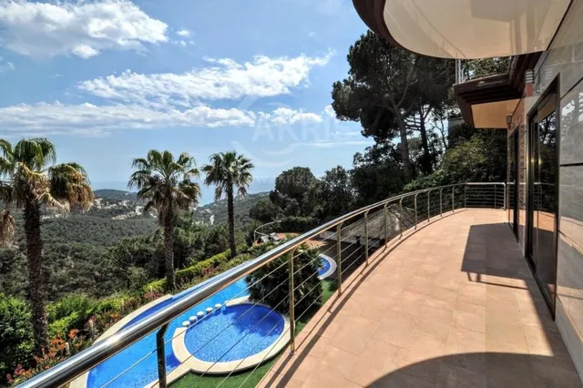 Chalet Independiente en Lloret de Mar — 17