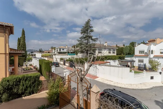 Espectacular casa independiente con piscina y grandes vistas en Monteluz (Peligros) — 34