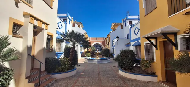PRECIOSO DÚPLEX ADOSADO ESTILO MEDITERRÁNEO — 27