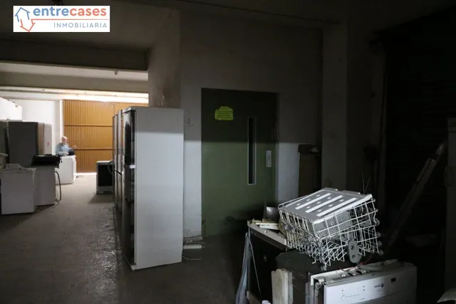 OPORTUNIDAD PARA CONSTRUCTORES. 1.100M2 DE TECHO, 5 PLANTAS DIAFANAS CON ASCENSOR-MONTACARGAS — 6