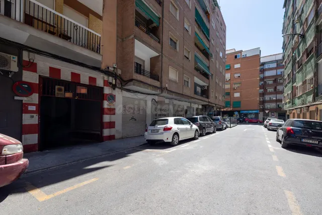 !!Plaza de garaje junto Plaza de Toros!!