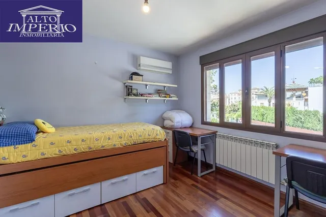 Chalet Exclusivo en Camino Bajo de Huétor — 17