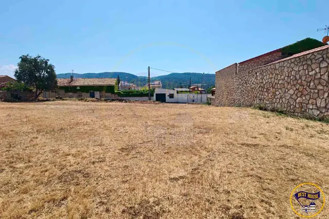 TERRENO URBANIZABLE EN VENTA — 6