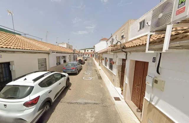 Se vende piso OKUPA en Posadas (Córdoba). - foto 2