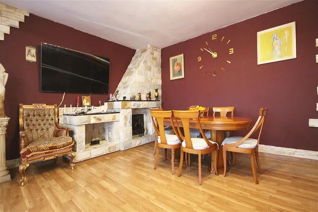 AMPLIO CHALET INDEPENDIENTE EN VENTA EN SIERRA PERENCHIZA — 8