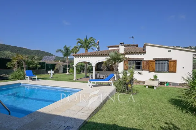 Bonita finca en zona exclusiva con mucha tranquilidad y priv - foto 2