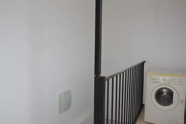 Tu próximo hogar en Sanlúcar la Mayor: tres dormitorios, patio y sótano — 34