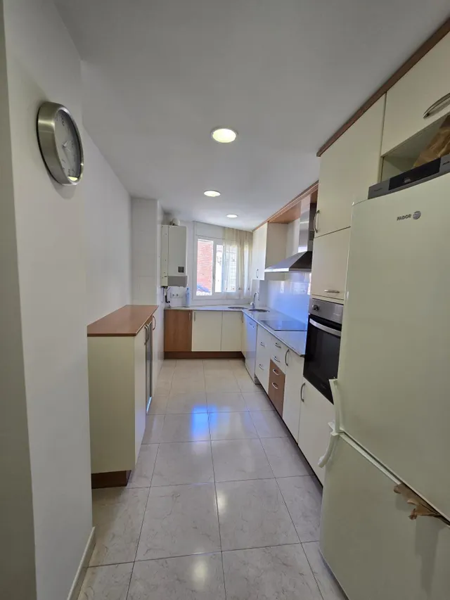 Piso impecable amueblado 4 hab — 20