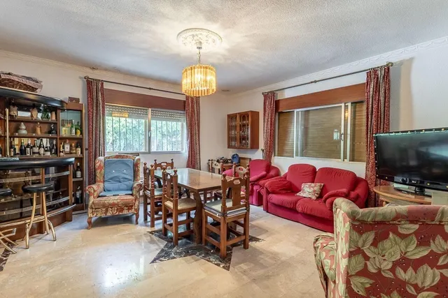 Espectacular Chalet en Ogijares - Ideal para Familias — 17