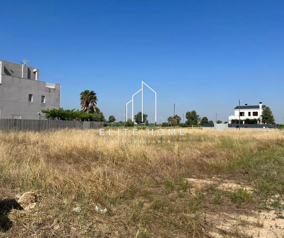 TERRENO URBANO EN ZONA ALMAZORA PLAYA