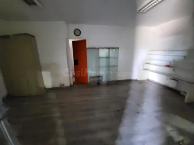 Nave Industrial con Oficinas en Venta en Sils | Excelente Ub - foto 5