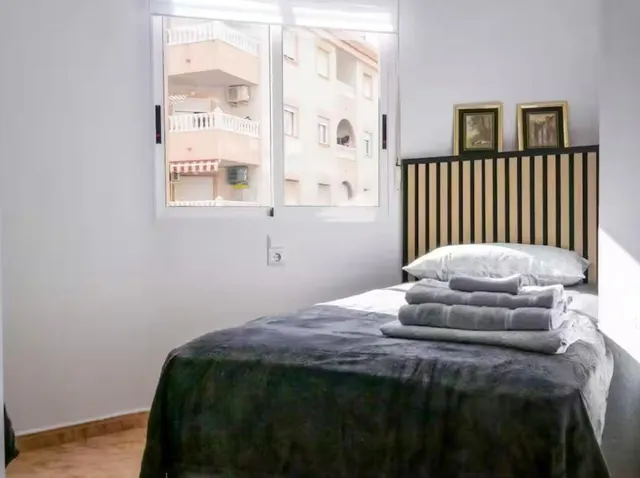 Apartamento reformado de 2 habitaciones y todo exterior junto a mercadona — 17