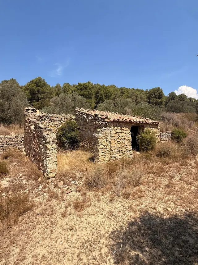 ¡GRAN OPORTUNIDAD: SE VENDE PARCELA CON CASETA DE PIEDRA Y O