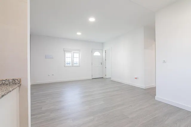 Te ofrecemos esta propiedad junto Centro Comercial Aljub y Bomberos con más de 1.000 metros de terreno y 2 casas independientes para disfrutar en familia!!!! — 42