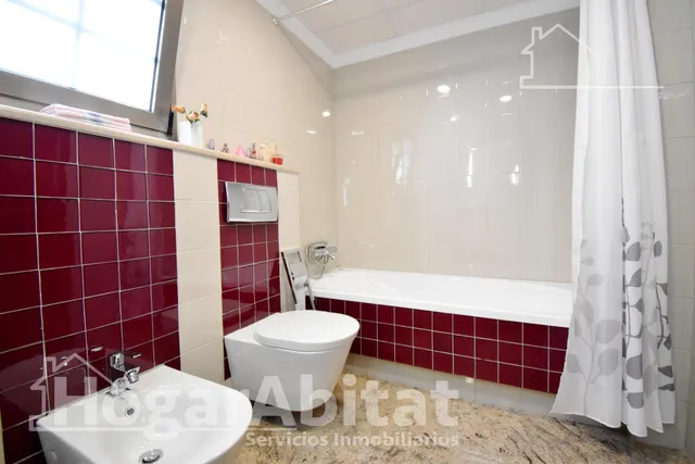 ESPECTACULAR CHALET CON PISCINA, GARAJE, TERRAZA Y ASCENSOR — 43