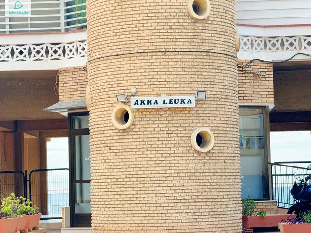 Apartamento 3 habitaciones 90m² en alquiler - Cabo de las huertas — 41