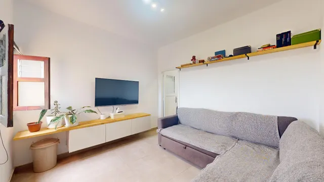 Piso con terraza y terreno en Guimar — 28
