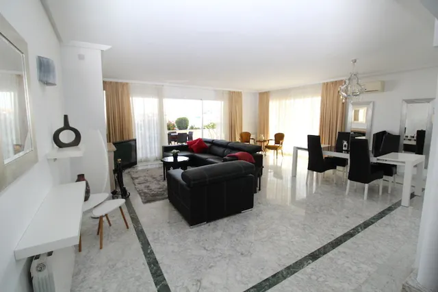 Ático 4 habitaciones 190m² en venta - Altos de Estepona - foto 3