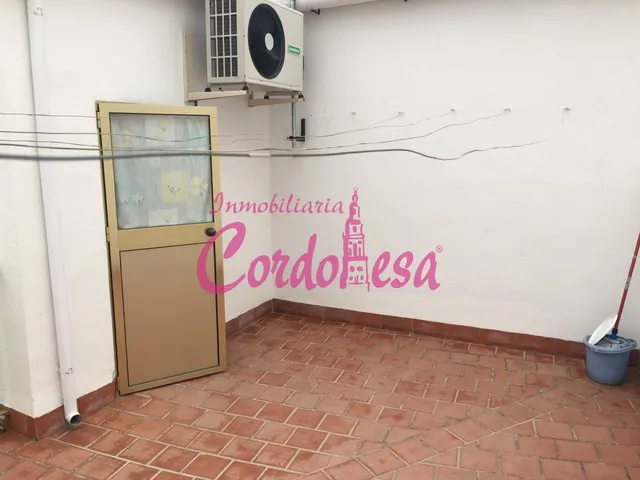 MAGNIFICA CASA EN ALCOLEA. — 26