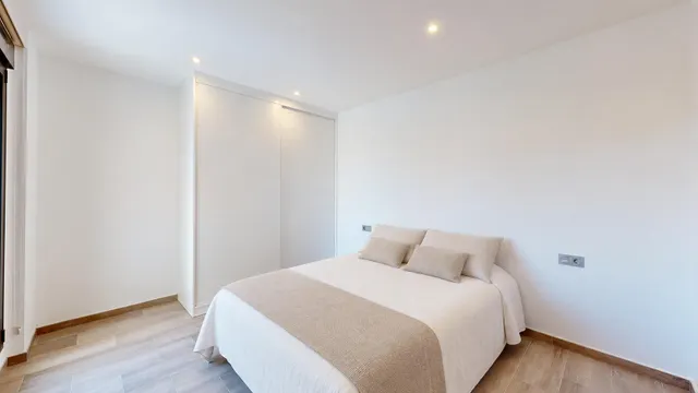 Amplia VILLA de nueva construcción con piscina privada en San Pedro del Pinatar — 20