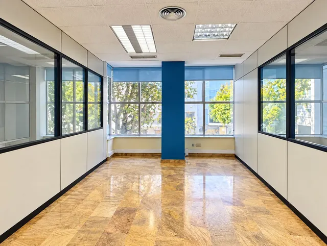 Local comercial 144m² en venta - Marbella — 11
