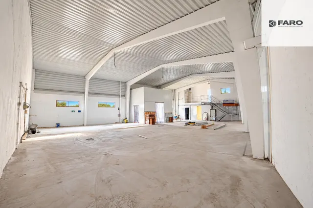 Nave industrial recientemente reformada en Carreño – 358 m2 y finca vallada de 697 m2 — 6