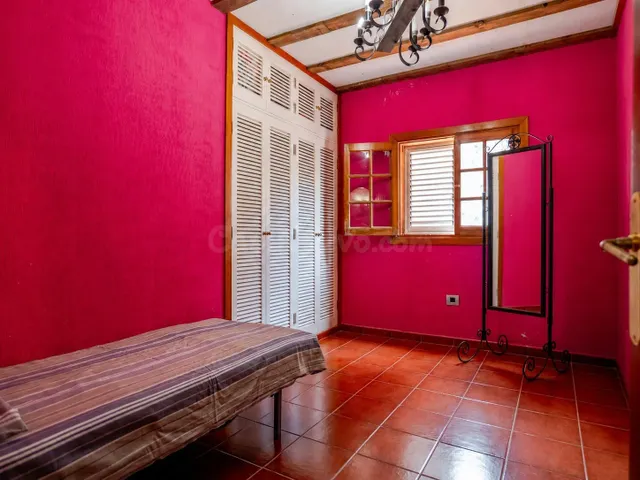 Finca de 20.000 m2 con vivienda principal, apartamento independiente y espacio para toda la familia — 26
