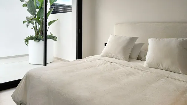 Villa de 4 dormitorios y piscina privada en Ciudad Quesada, Alicante — 25