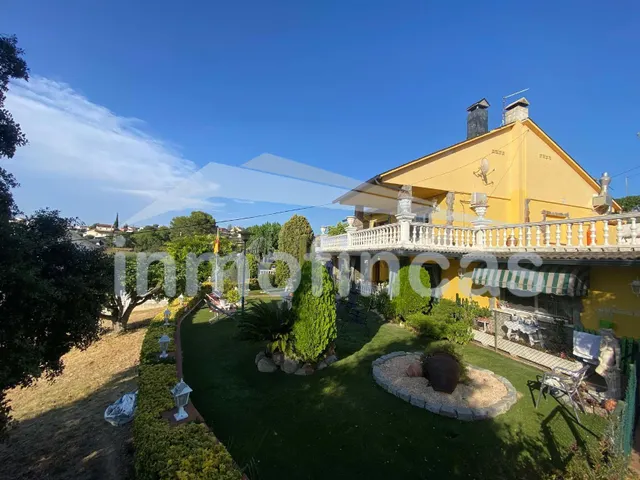 Magnífica casa situada en Lliçà d'Amunt, parcela de 1800 m2. - foto 4