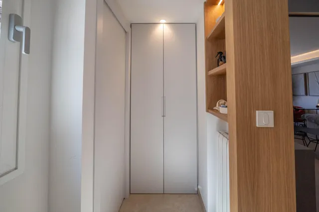 Impresionante Vivienda de Lujo con Diseño Moderno y Comodidades Exclusivas — 46