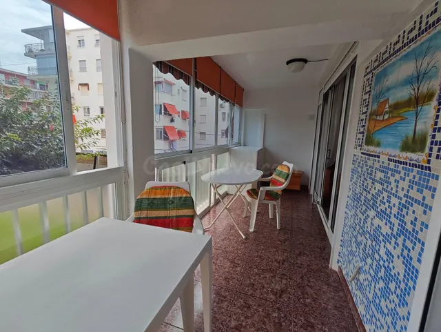 Amplio apartamento de 3 dormitorios con piscina y garaje en  - foto 5