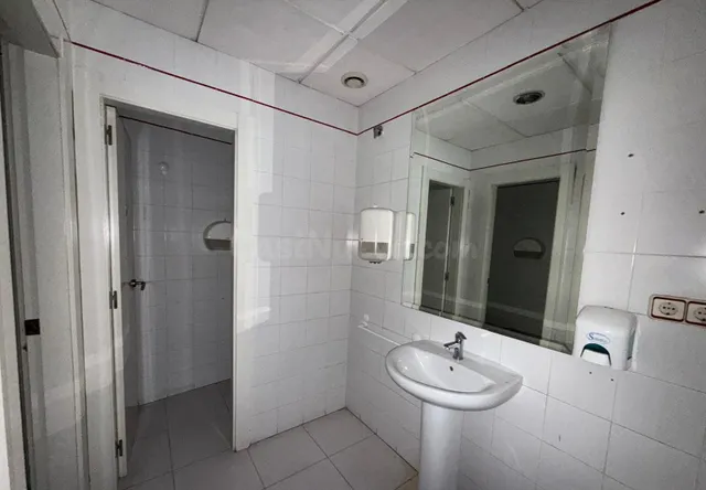 Local comercial 296m² en venta - Alzira - foto 3