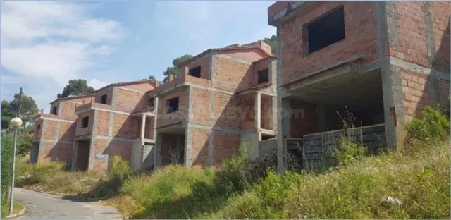 Cuatro casas en contrucción. - foto 2