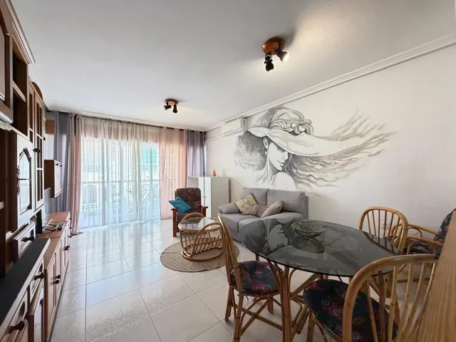 Apartamento a 350 metros de playa del cura con 2 dorm. 1 baño. en frente de av. de las habaneras. superficie de 66 m2. — 20