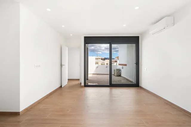 ¡Descubre esta fantastica vivienda en Empuriabrava! — 11