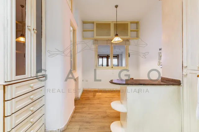 Piso a la venta junto a la plaza del ayuntamiento — 11