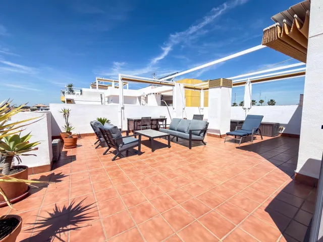 Exclusivo Ático con Vistas Panorámicas y Gran Solárium en Vi - foto 3
