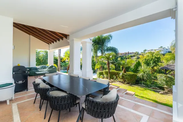 EXCEPCIONAL VILLA EN EL PARAÍSO — 18