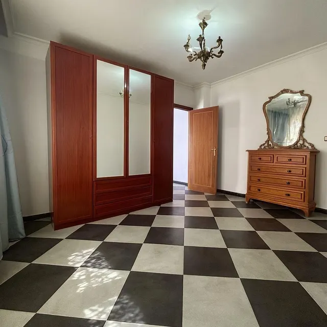 Amplia Casa para Reformar en el Corazón de la Ciudad — 39