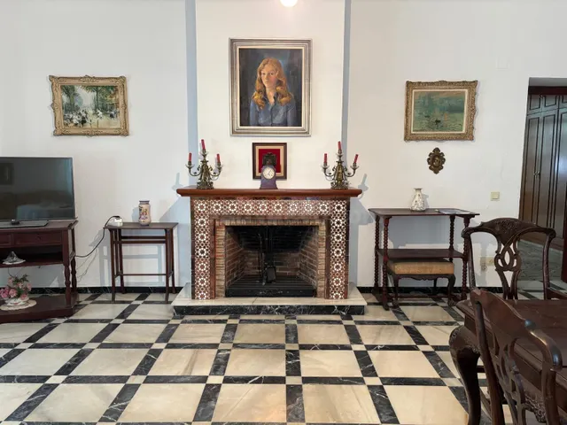 CASA SEÑORIAL EN PLANTA BAJA CON MUCHAS POSIBILIDADES - foto 4