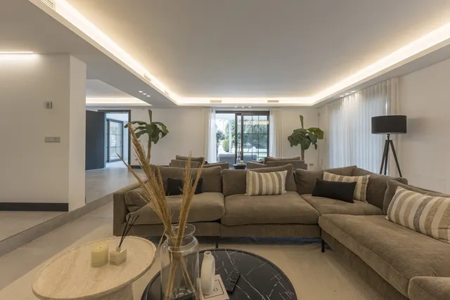 Chalet 5 habitaciones 537m² en venta - Marbella — 25
