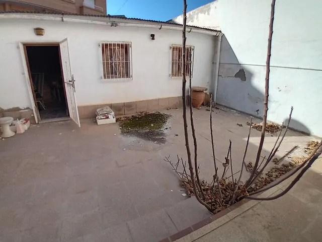 OPRTUNIDAD DE INVERSIÓN EN PLENO CENTRO MAZARRON — 9